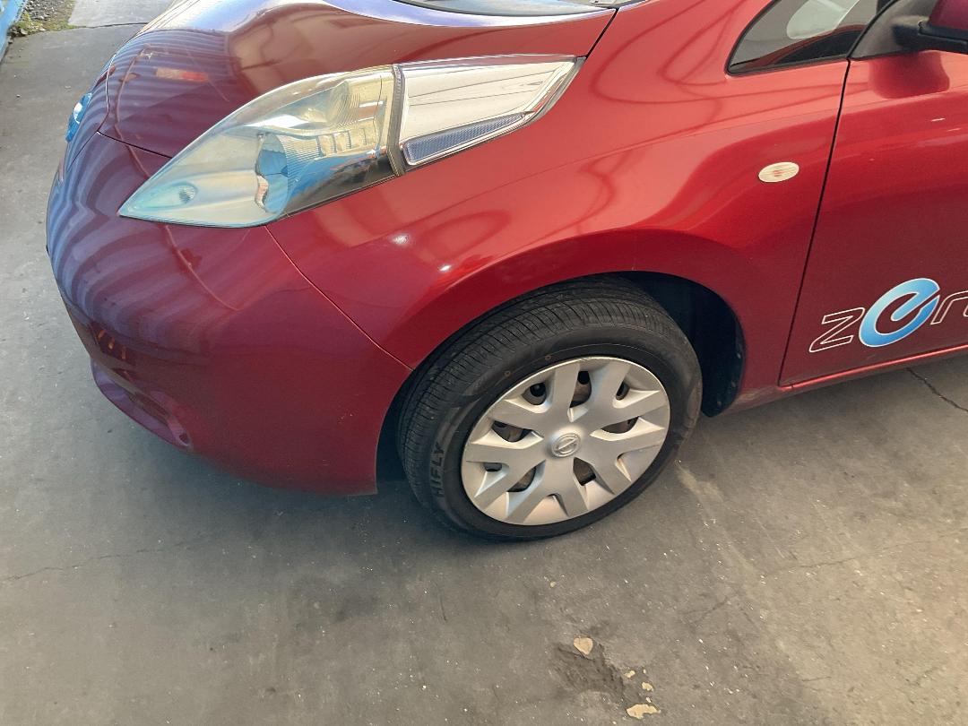 Photo '6' of Nissan Leaf