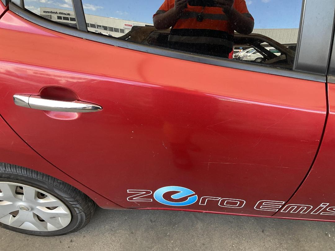 Photo '15' of Nissan Leaf