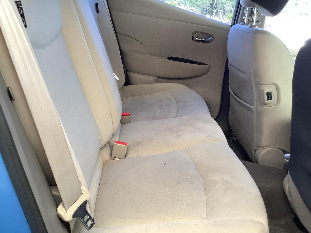 Photo '8' of Nissan Leaf