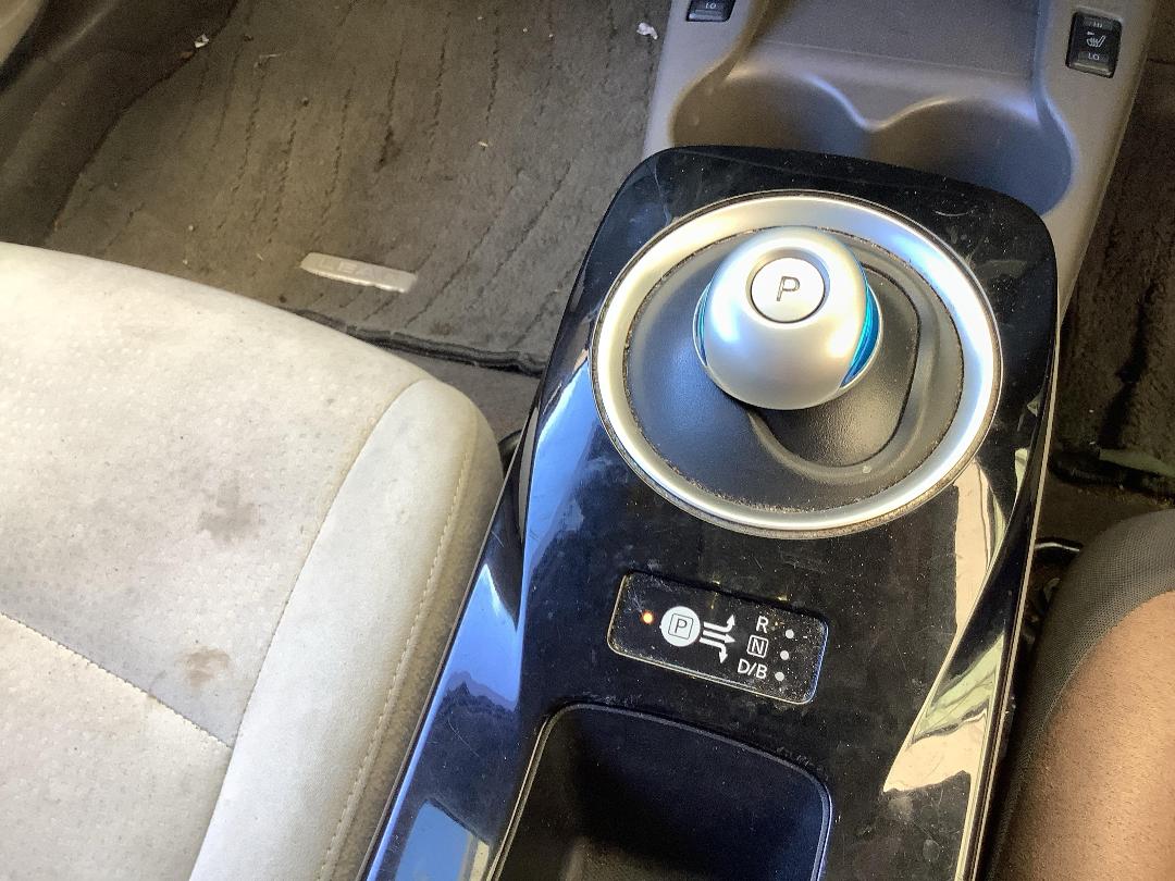 Photo '15' of Nissan Leaf