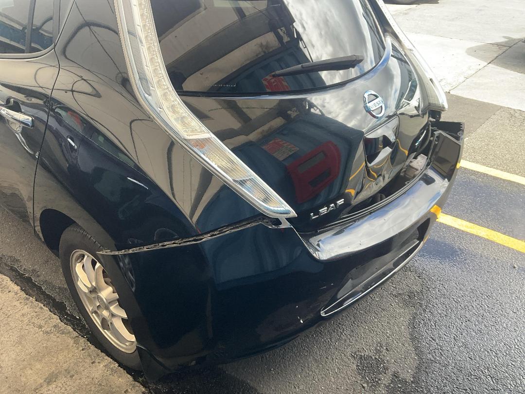 Photo '12' of Nissan Leaf