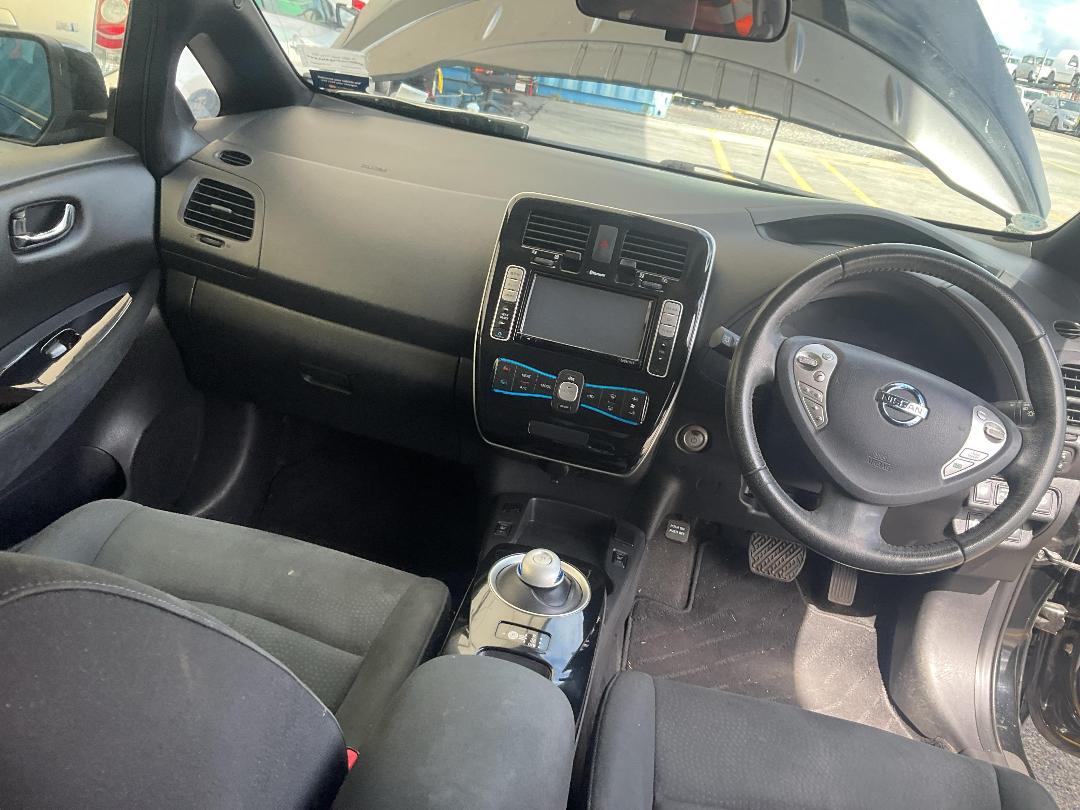 Photo '23' of Nissan Leaf