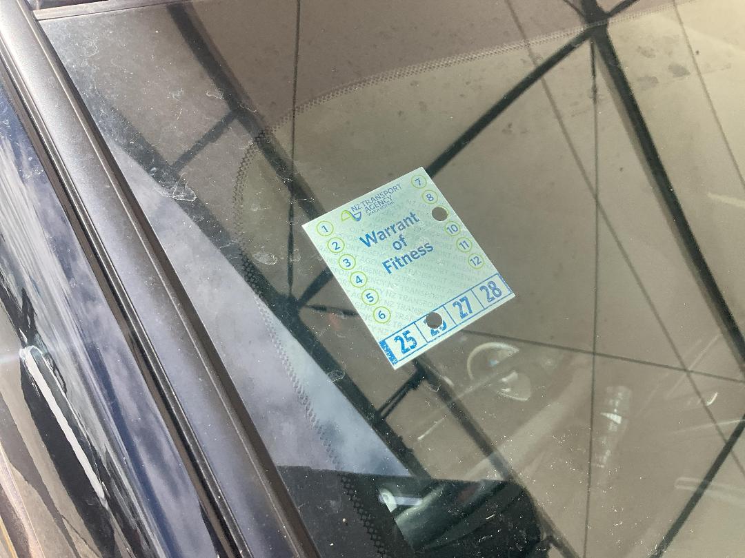 Photo '24' of Nissan Leaf