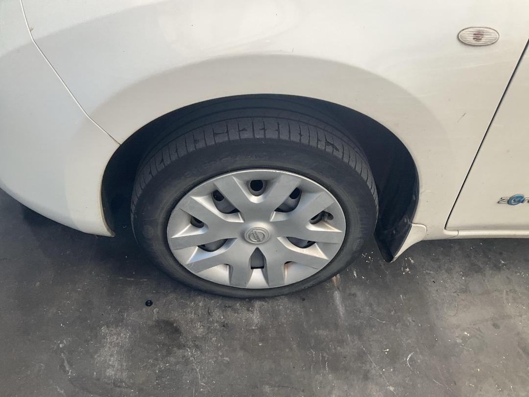 Photo '19' of Nissan Leaf