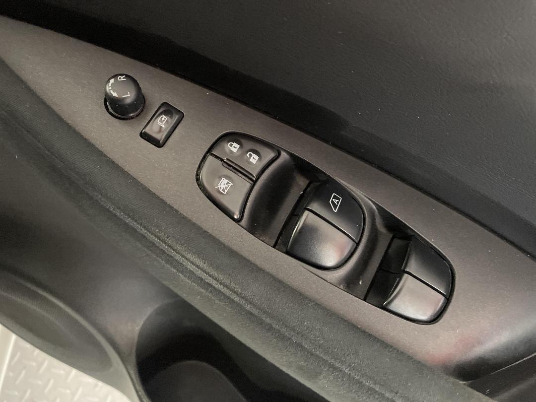 Photo '23' of Nissan Leaf