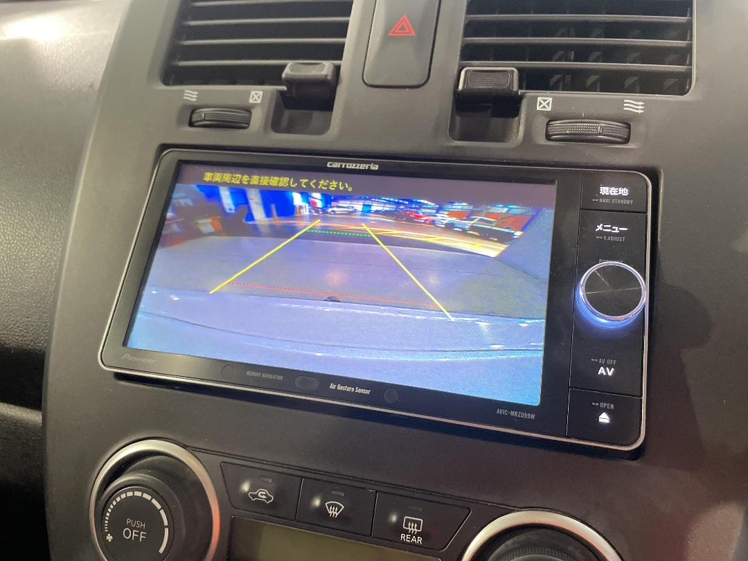 Photo '27' of Nissan Leaf