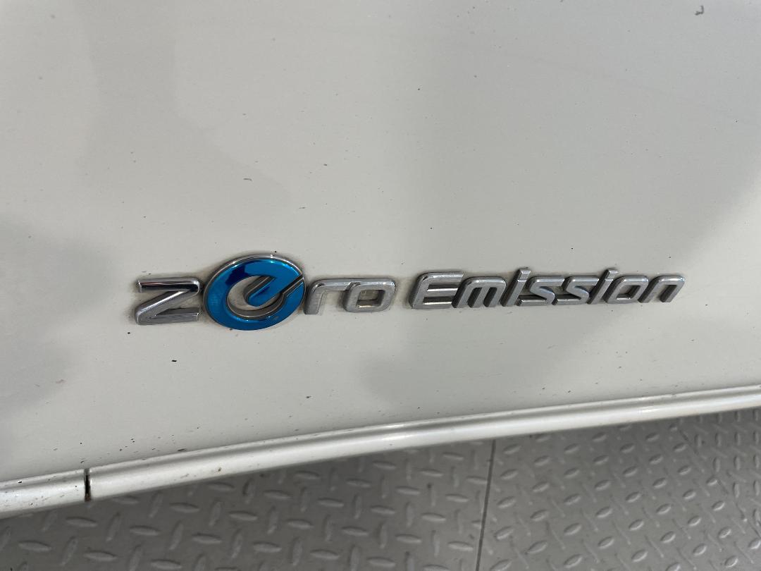 Photo '33' of Nissan Leaf