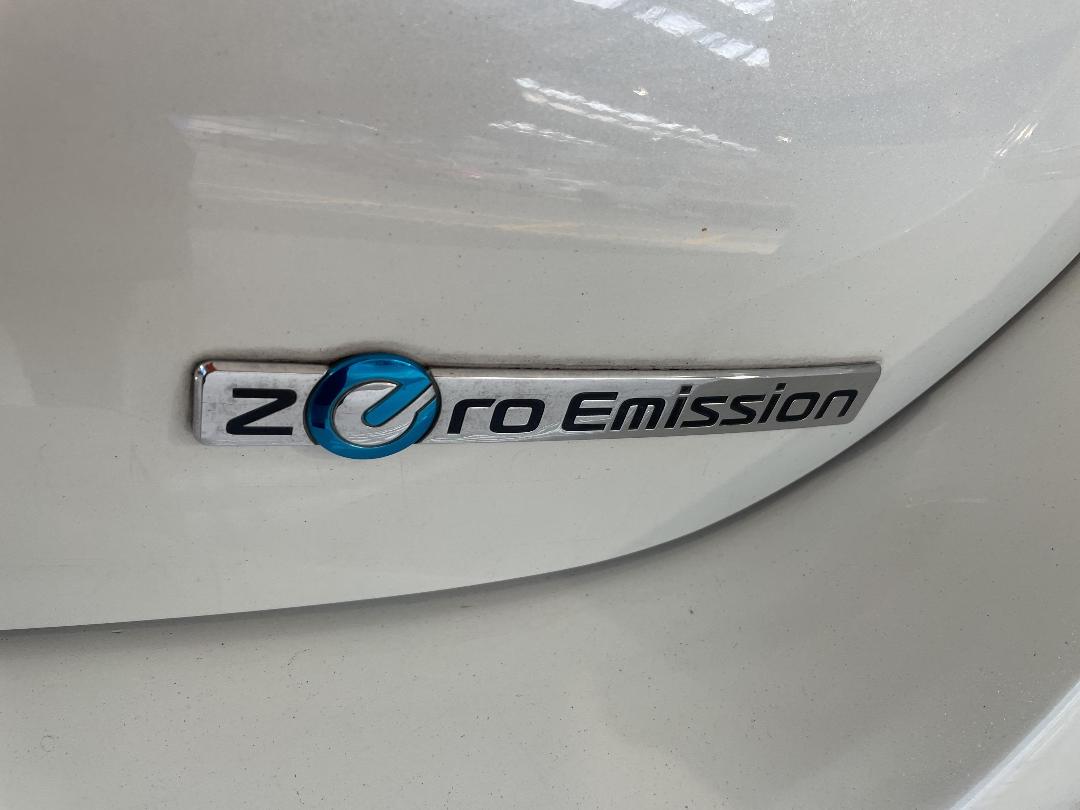 Photo '35' of Nissan Leaf