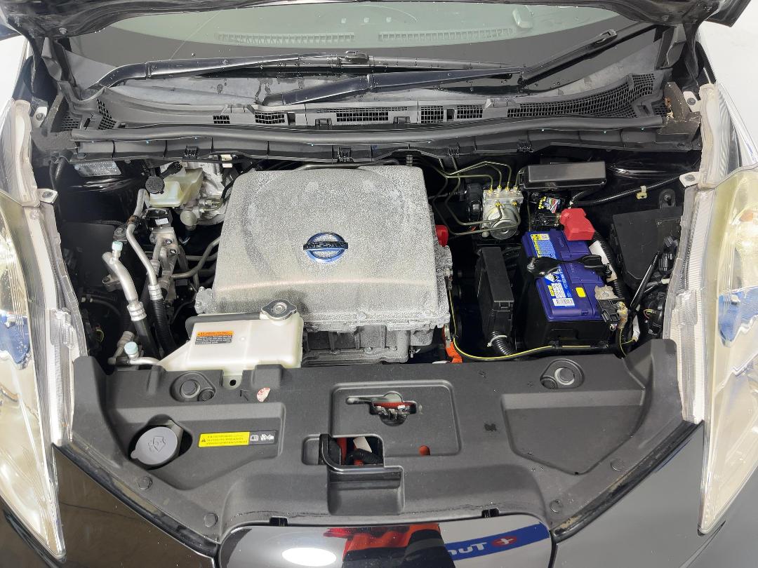 Photo '13' of Nissan Leaf