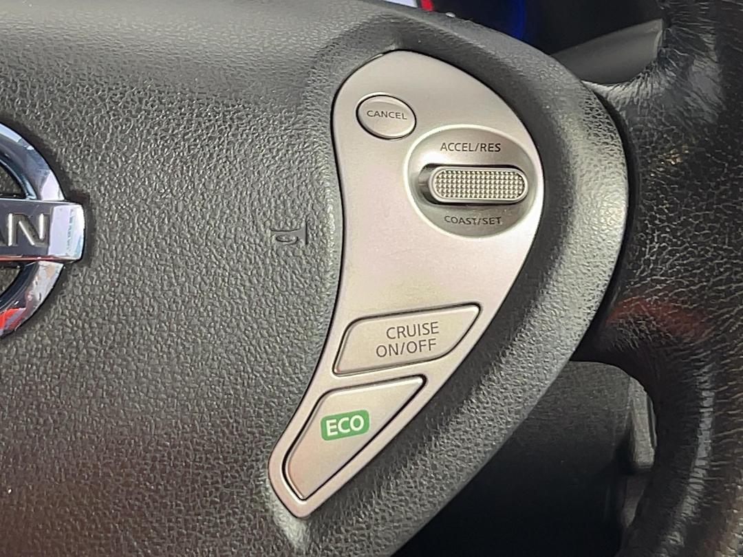 Photo '23' of Nissan Leaf