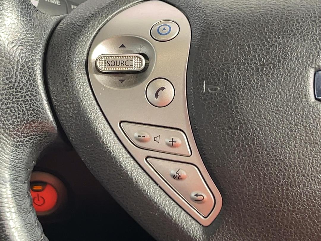 Photo '24' of Nissan Leaf