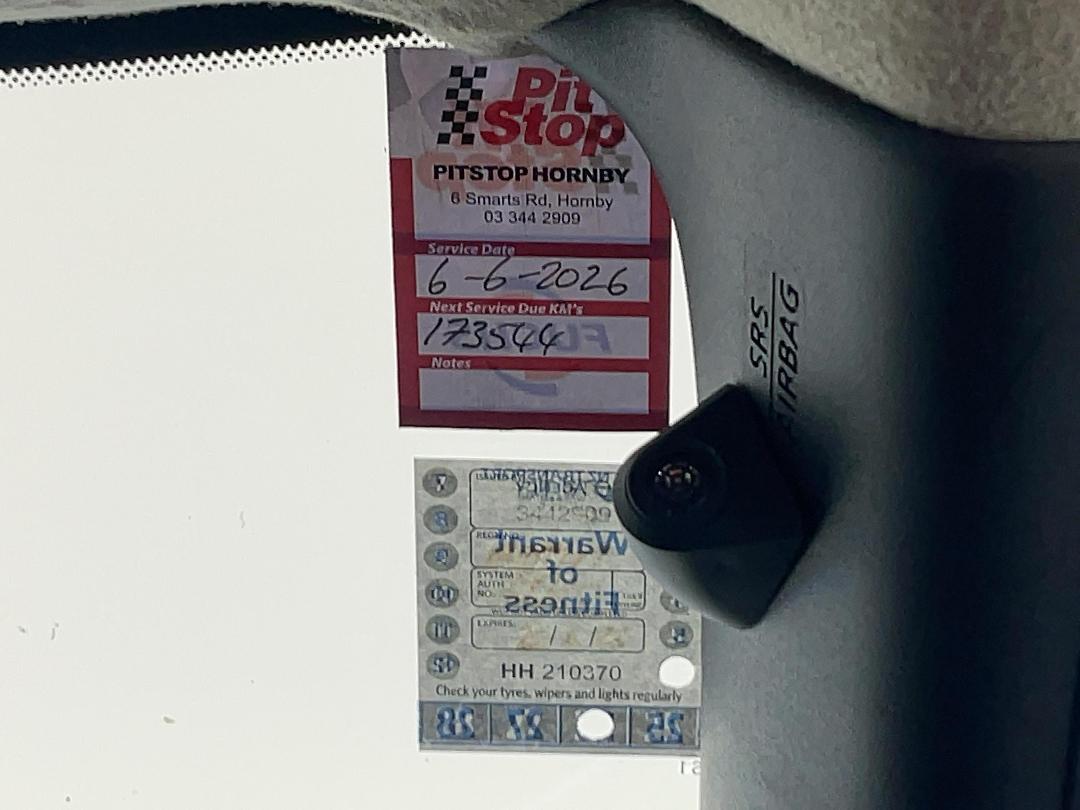 Photo '31' of Nissan Leaf