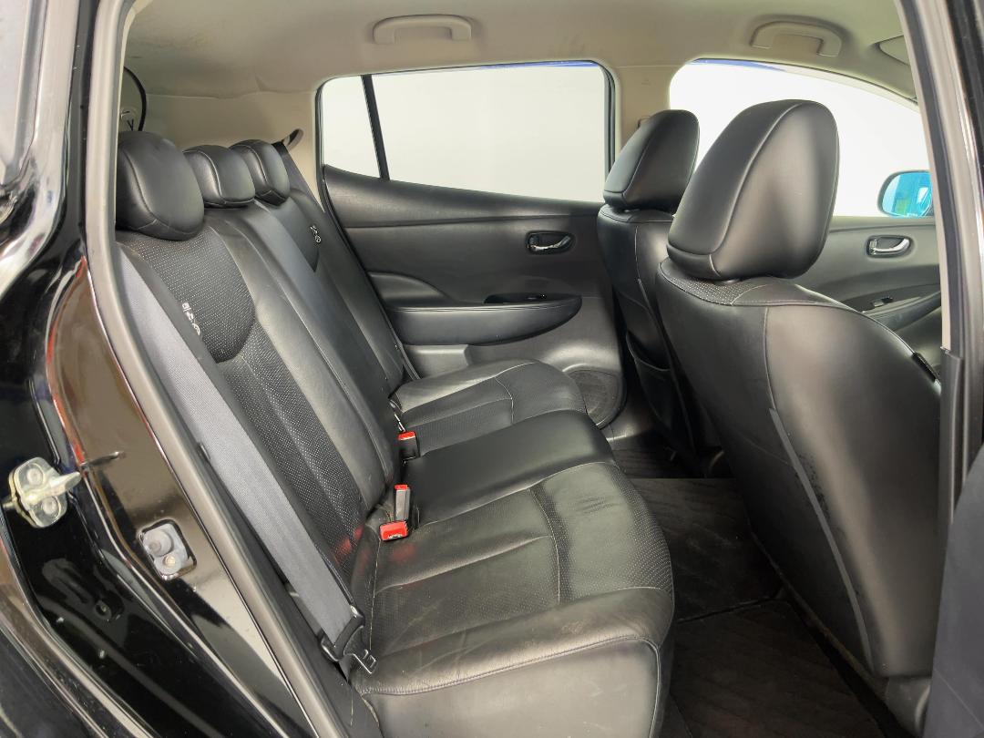 Photo '20' of Nissan Leaf