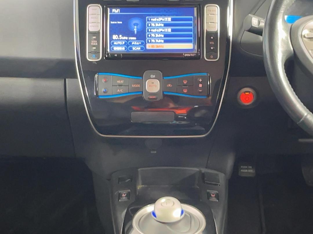 Photo '18' of Nissan Leaf