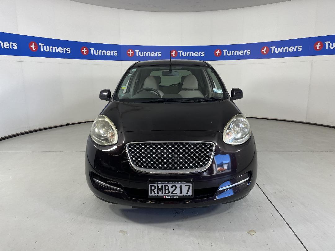 Photo '2' of Nissan March