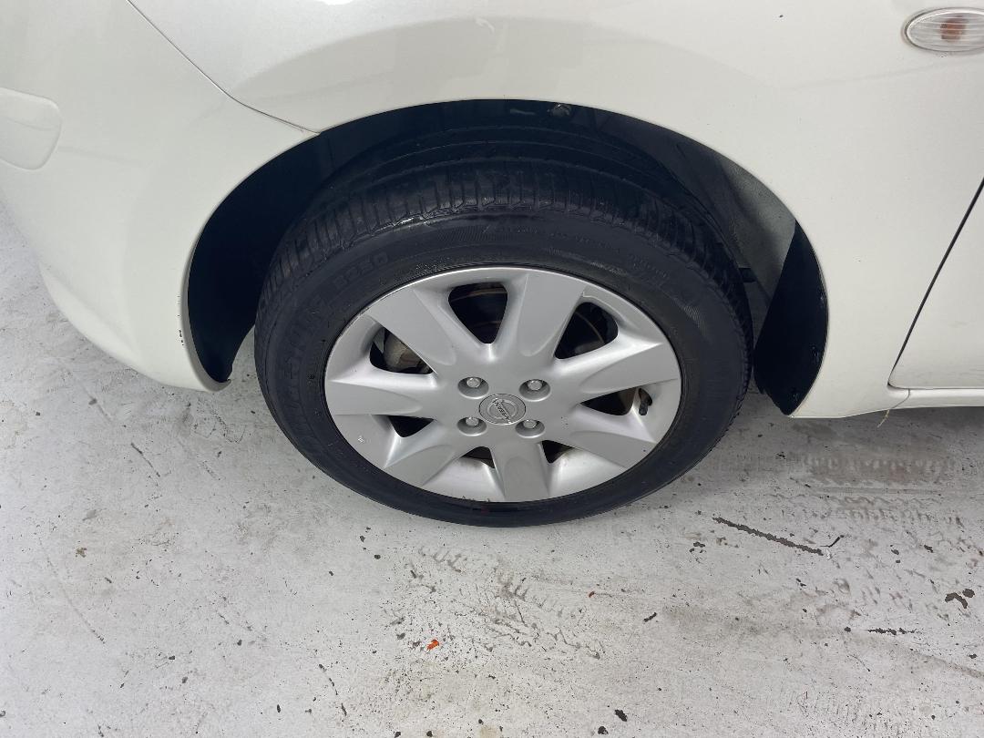 Photo '10' of Nissan Micra