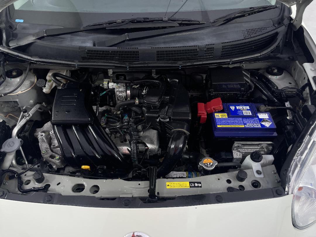 Photo '13' of Nissan Micra