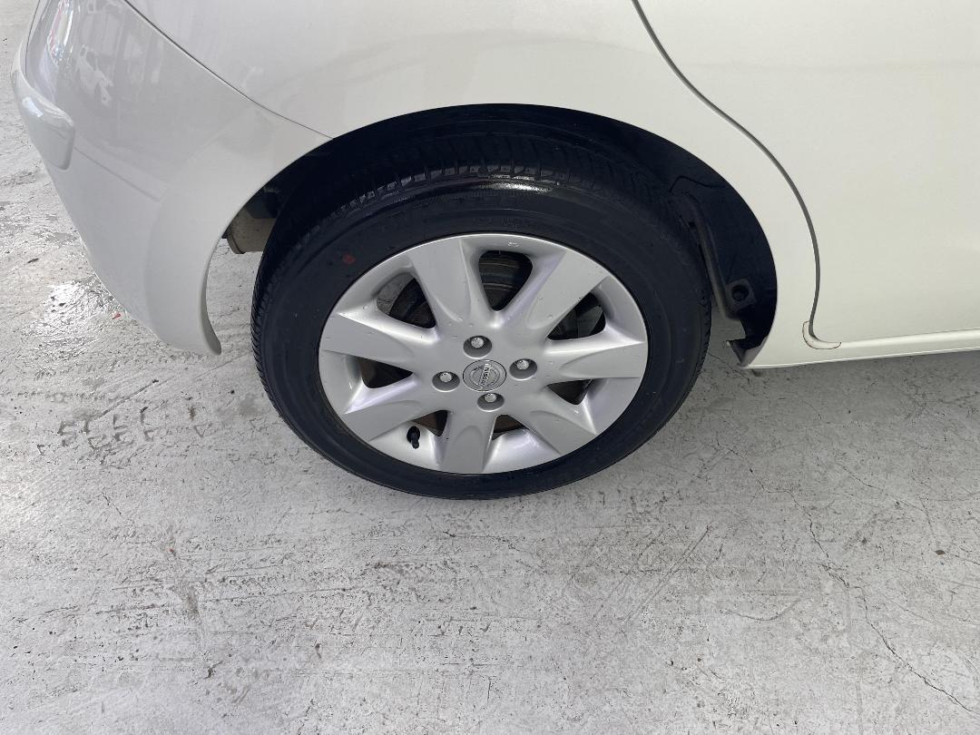 Photo '12' of Nissan Micra