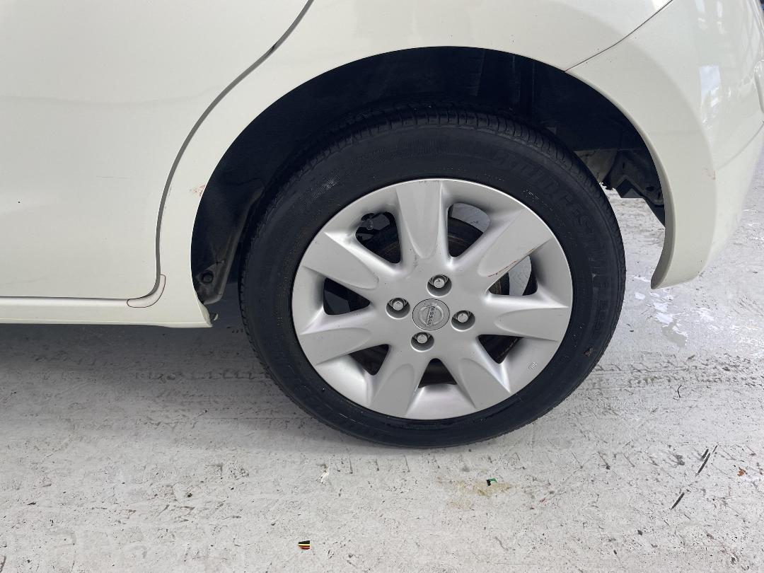 Photo '11' of Nissan Micra