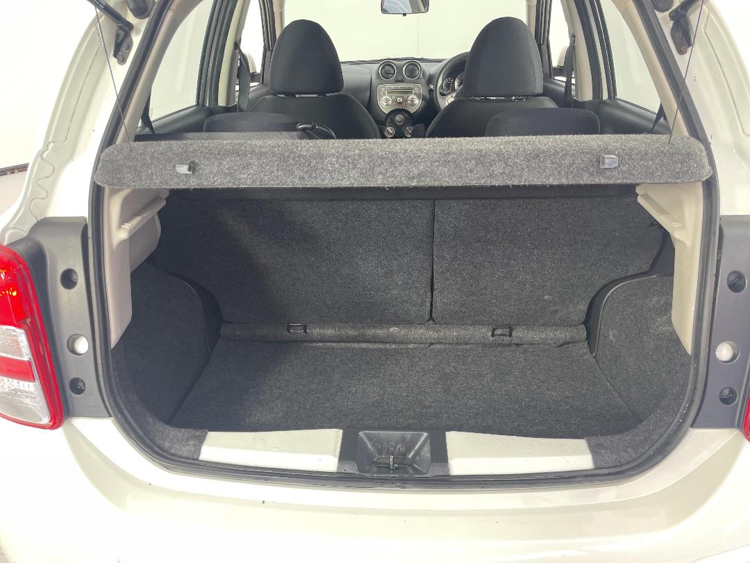 Photo '14' of Nissan Micra