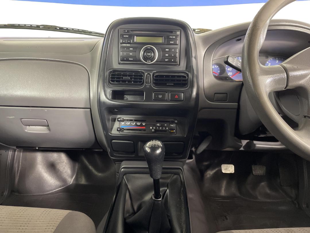 Photo '18' of Nissan Navara Photo '18' of Nissan Navara