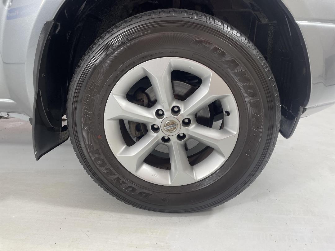 Photo '9' of Nissan Navara