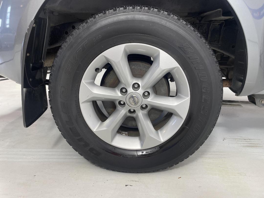 Photo '12' of Nissan Navara