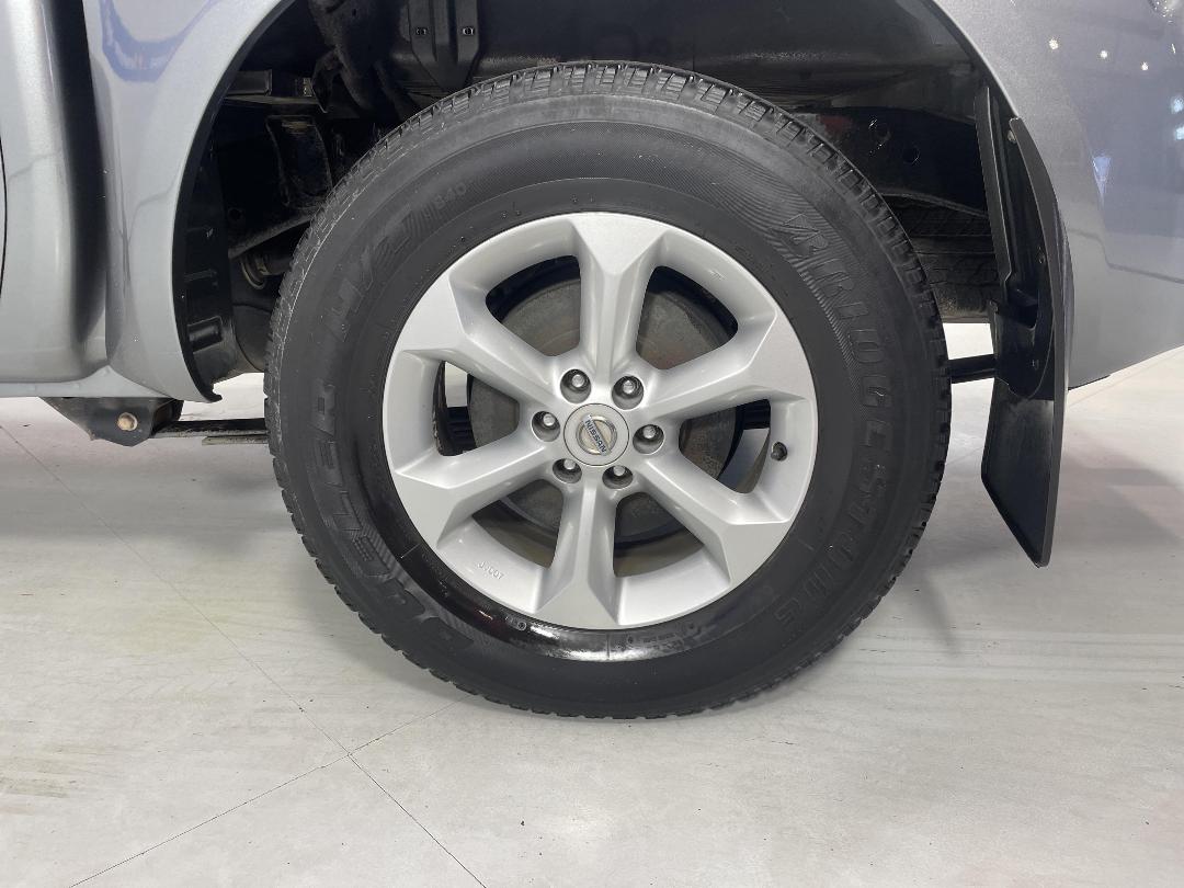 Photo '11' of Nissan Navara