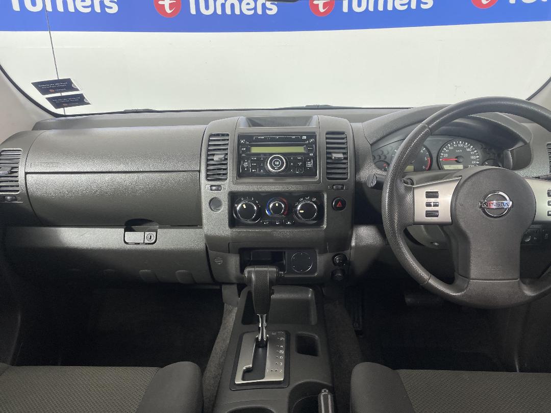 Photo '17' of Nissan Navara