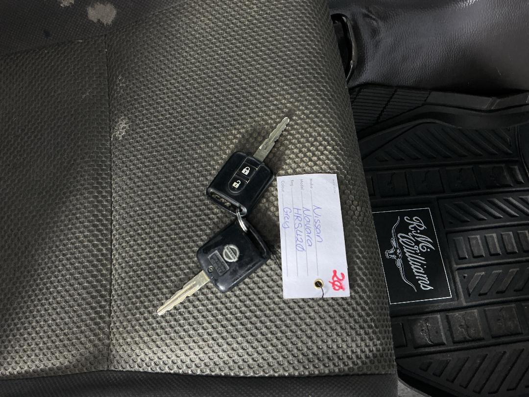 Photo '22' of Nissan Navara