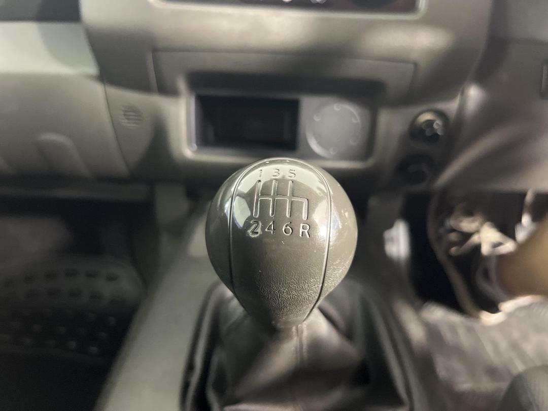 Photo '26' of Nissan Navara Photo '26' of Nissan Navara