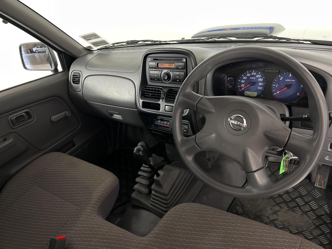 Photo '17' of Nissan Navara Photo '17' of Nissan Navara