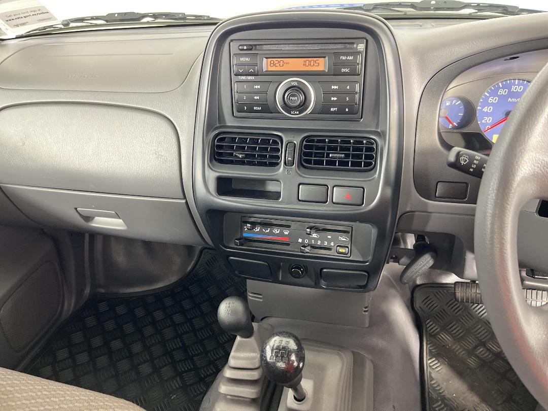 Photo '18' of Nissan Navara Photo '18' of Nissan Navara