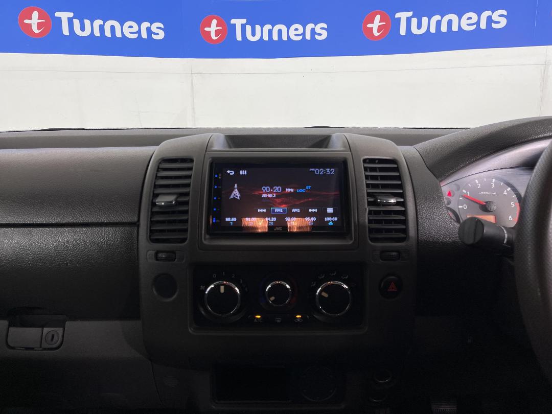 Photo '18' of Nissan Navara