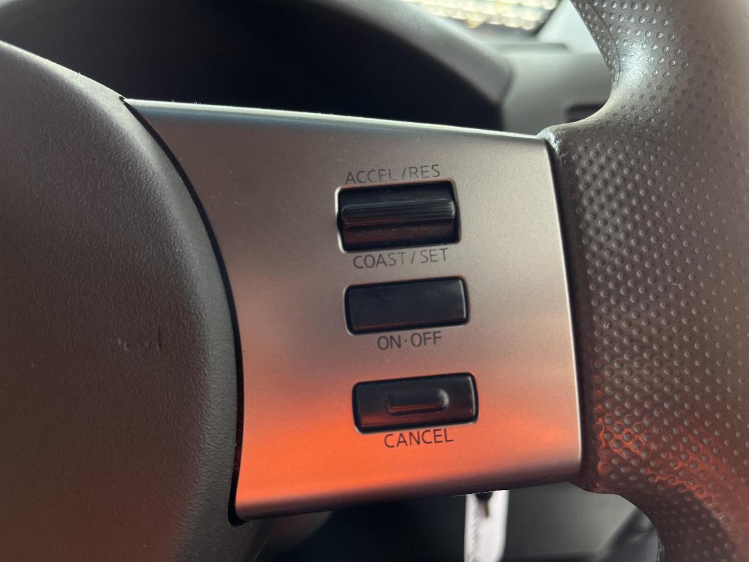 Photo '25' of Nissan Navara