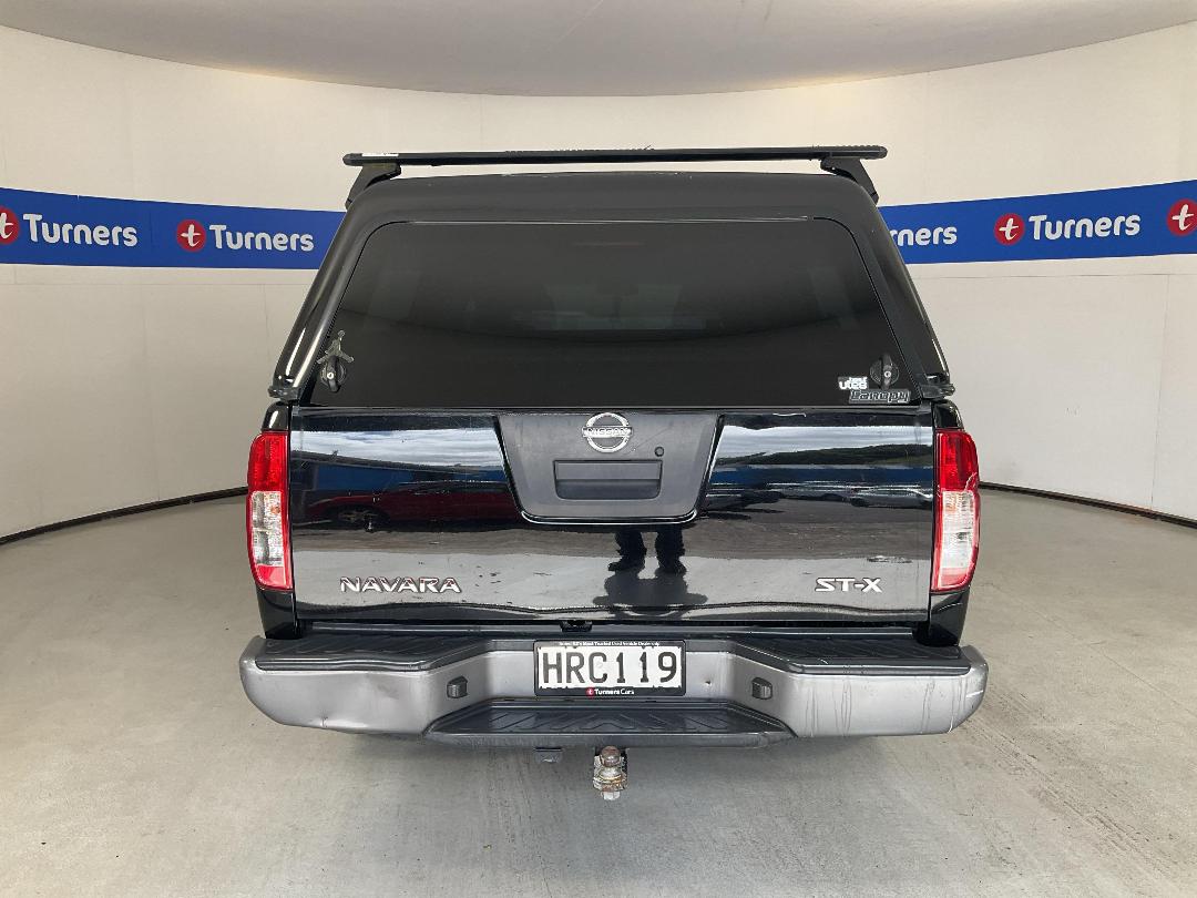 Photo '2' of Nissan Navara D/C ST-X