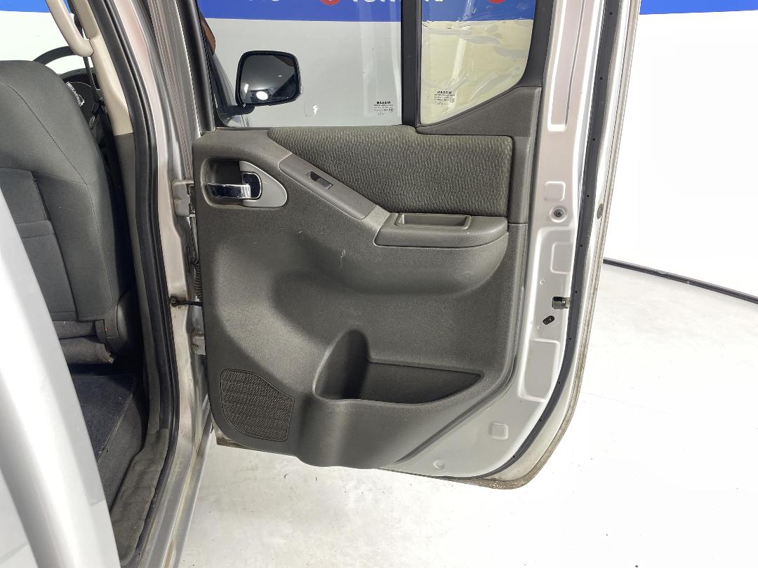 Photo '19' of Nissan Navara Photo '19' of Nissan Navara