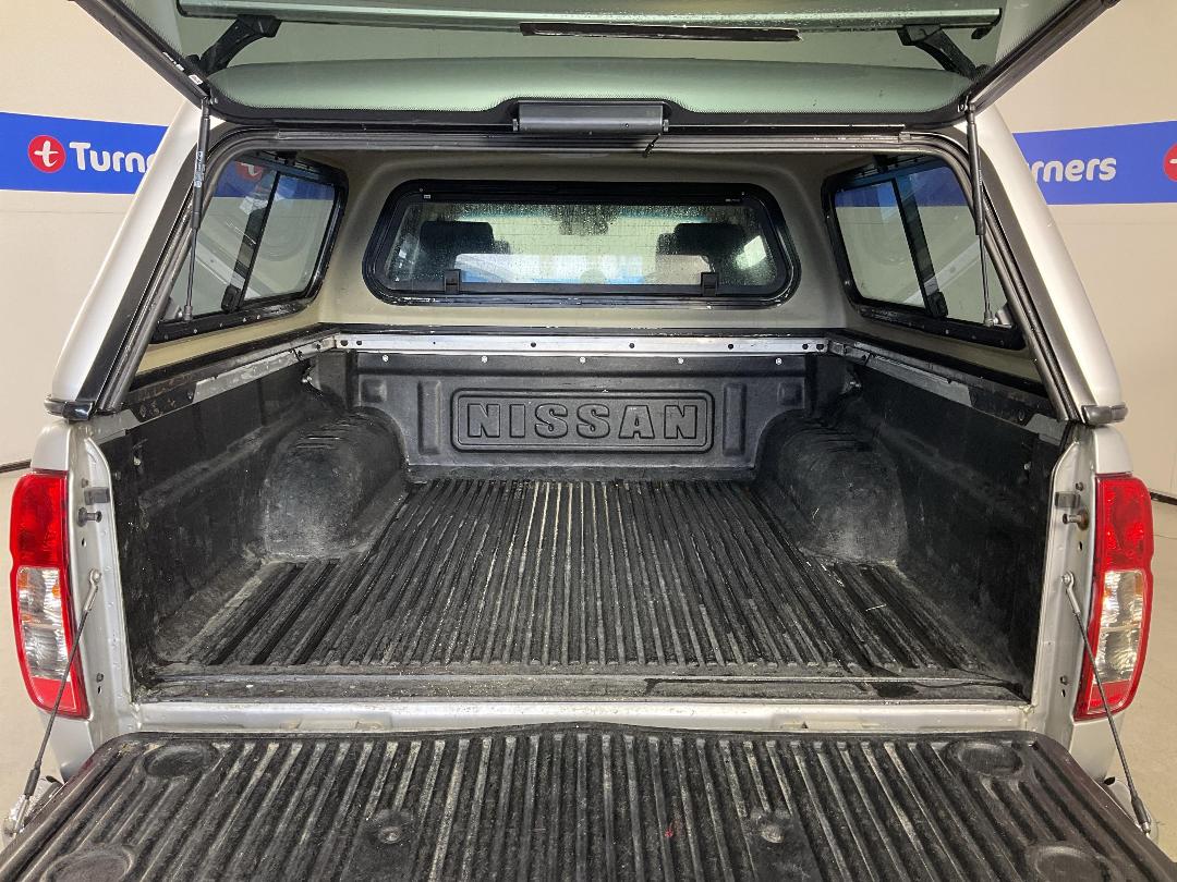 Photo '14' of Nissan Navara