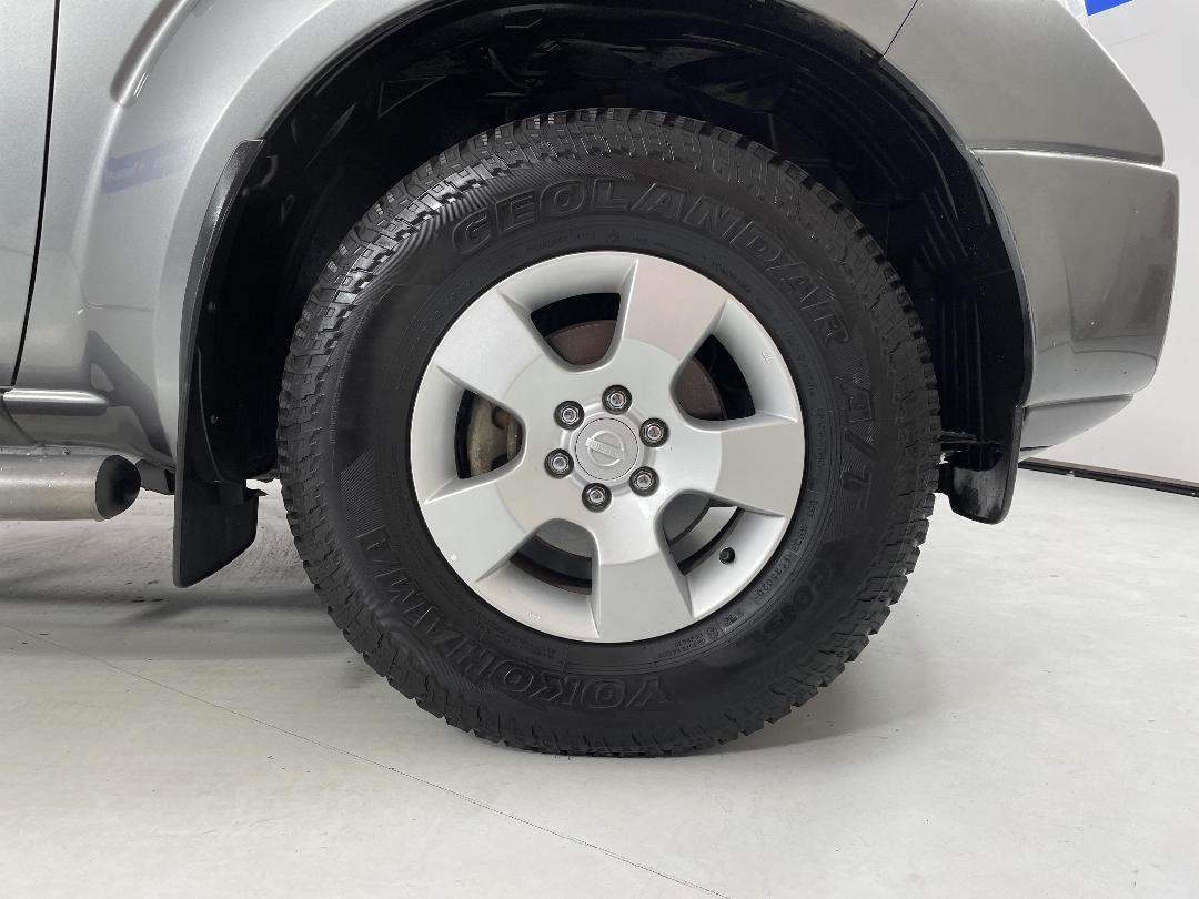 Photo '9' of Nissan Navara