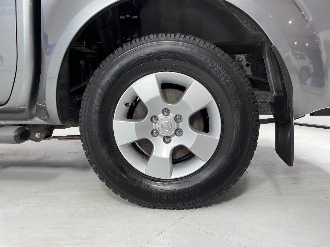 Photo '11' of Nissan Navara