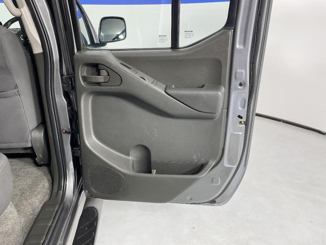 Photo '19' of Nissan Navara