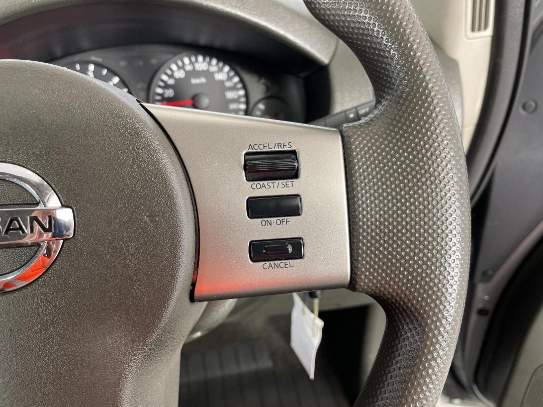 Photo '24' of Nissan Navara