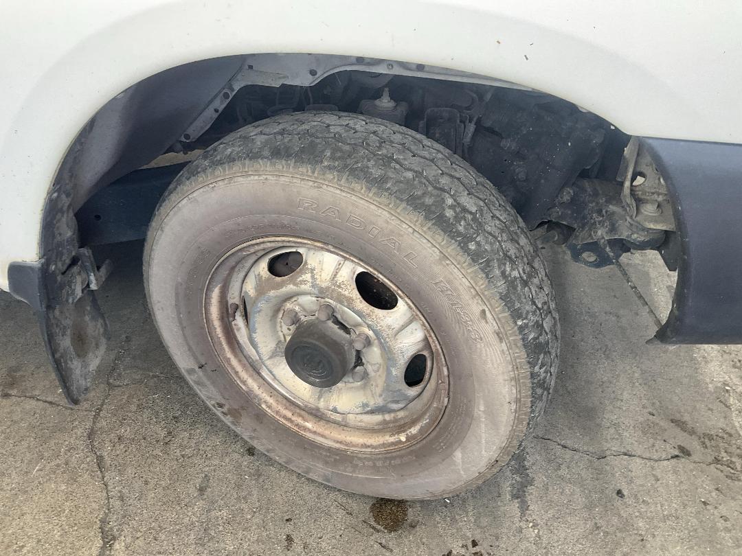 Photo '21' of Nissan Navara DX S/C