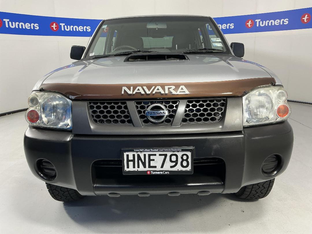 Photo '2' of Nissan Navara