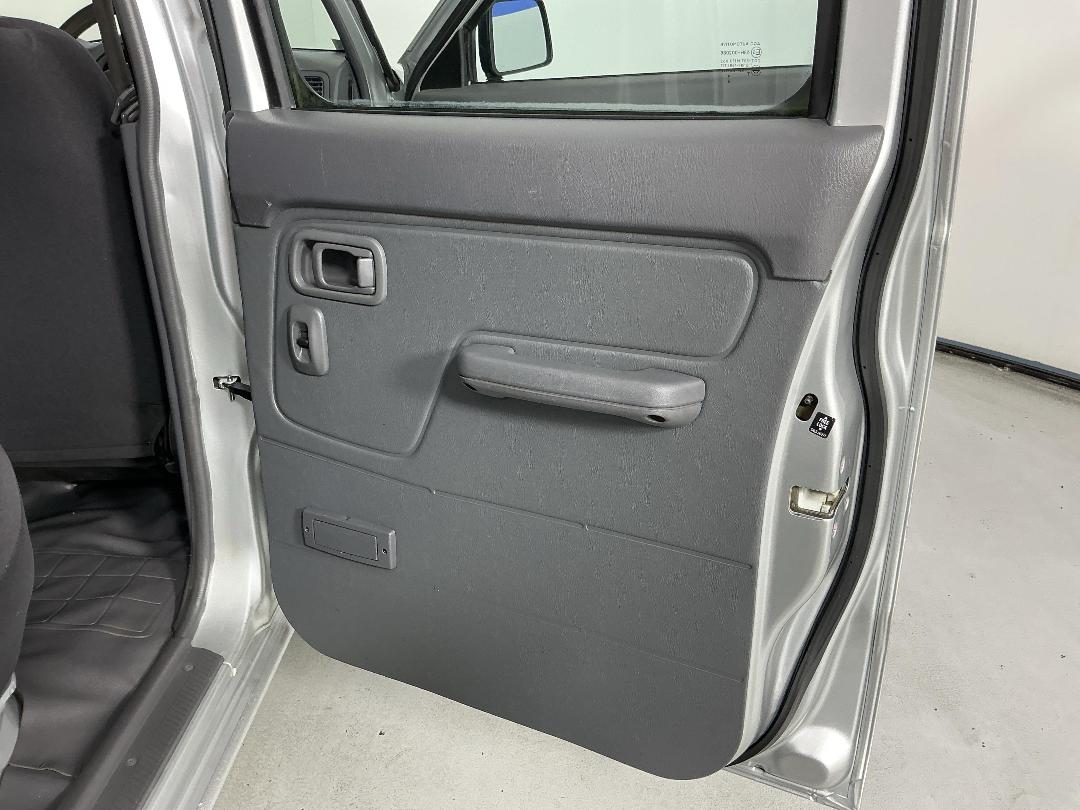 Photo '19' of Nissan Navara