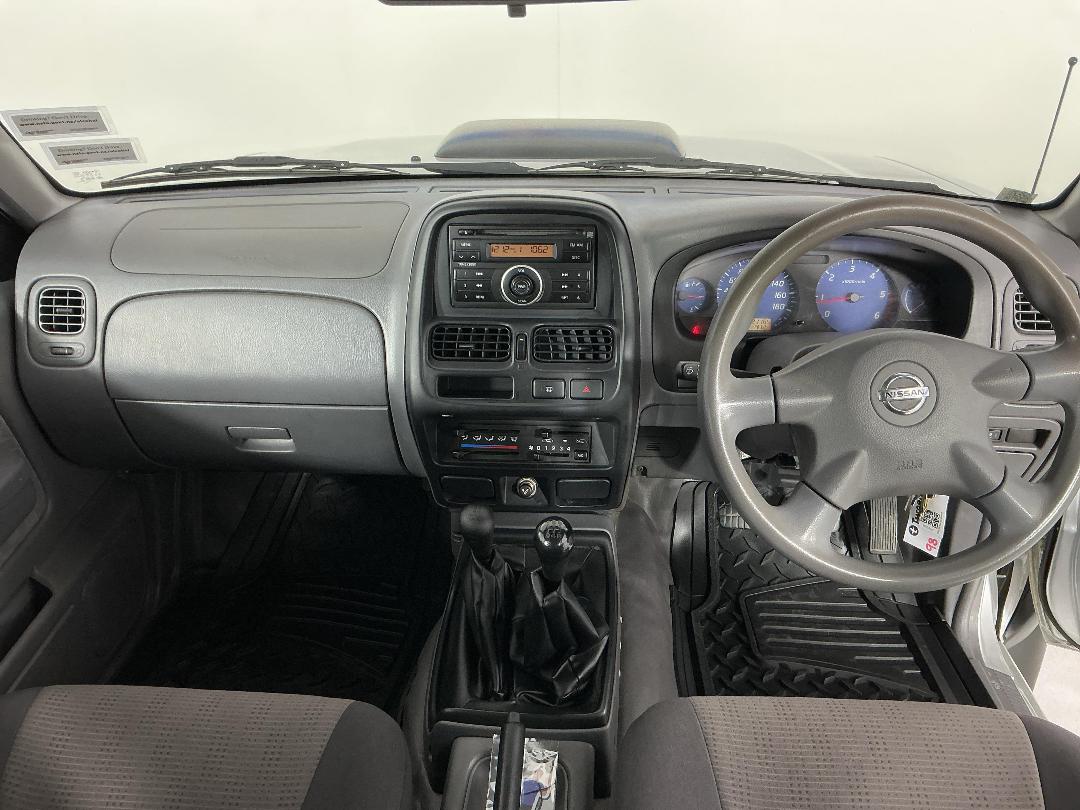 Photo '17' of Nissan Navara