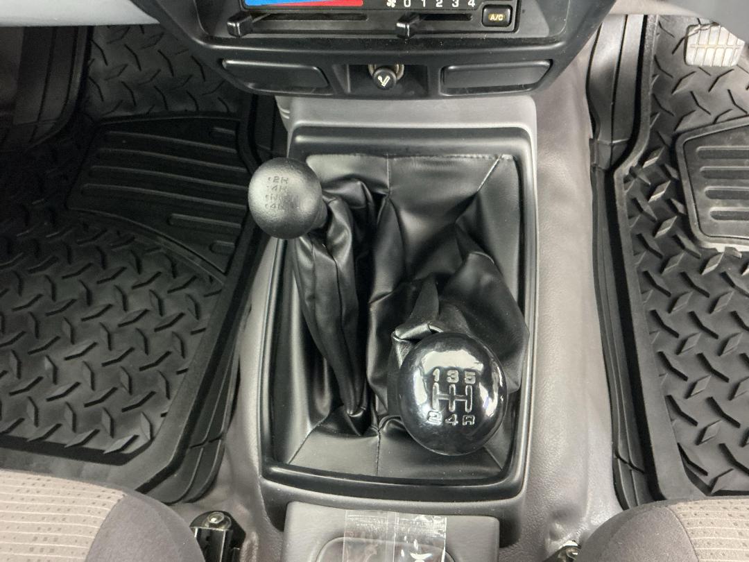 Photo '23' of Nissan Navara