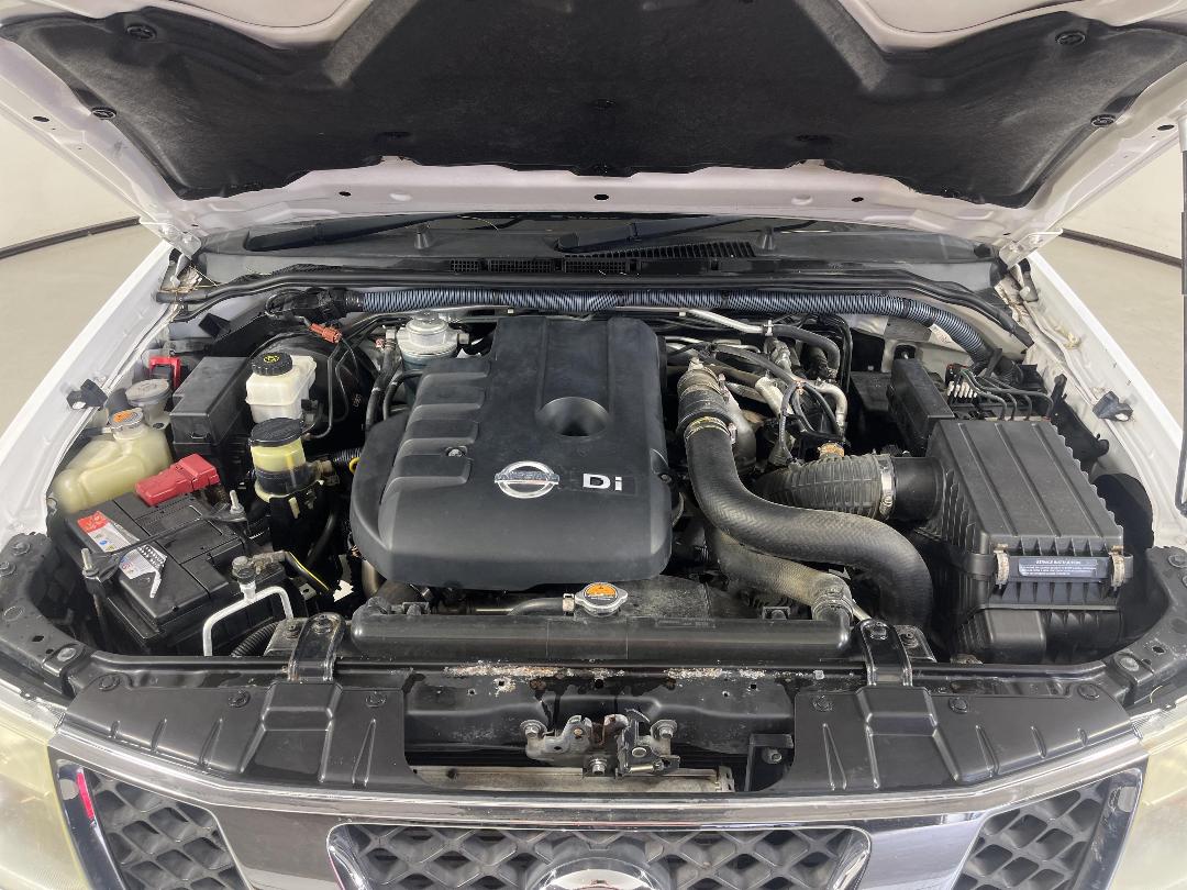 Photo '13' of Nissan Navara