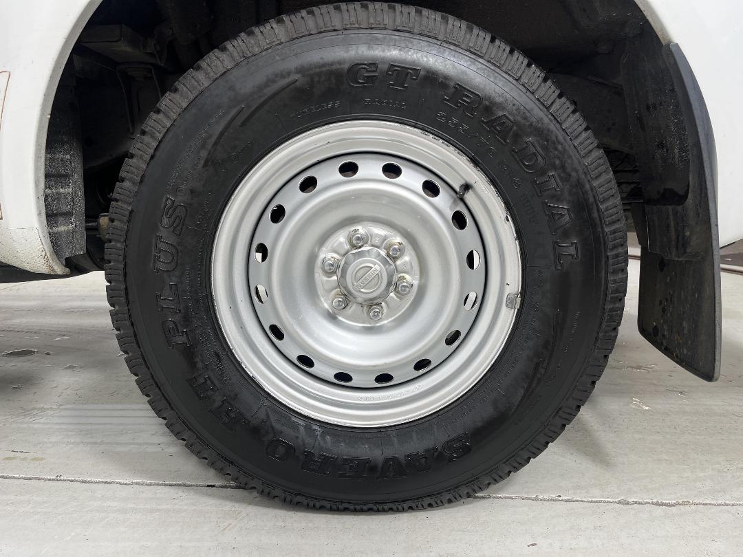 Photo '11' of Nissan Navara