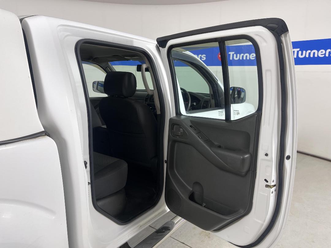 Photo '19' of Nissan Navara